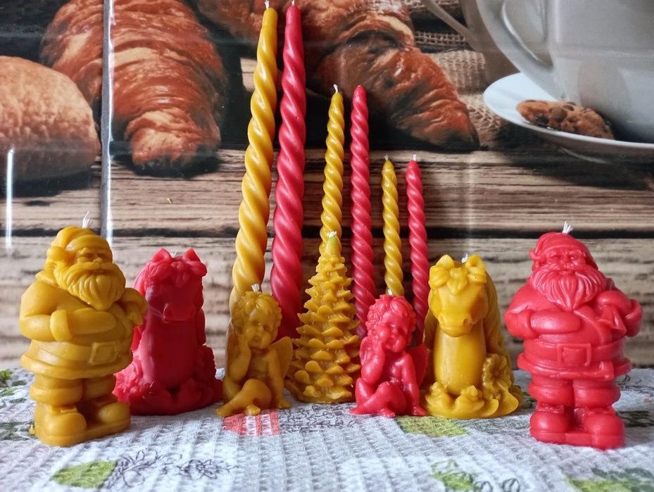 Воскові свічки ручної роботи