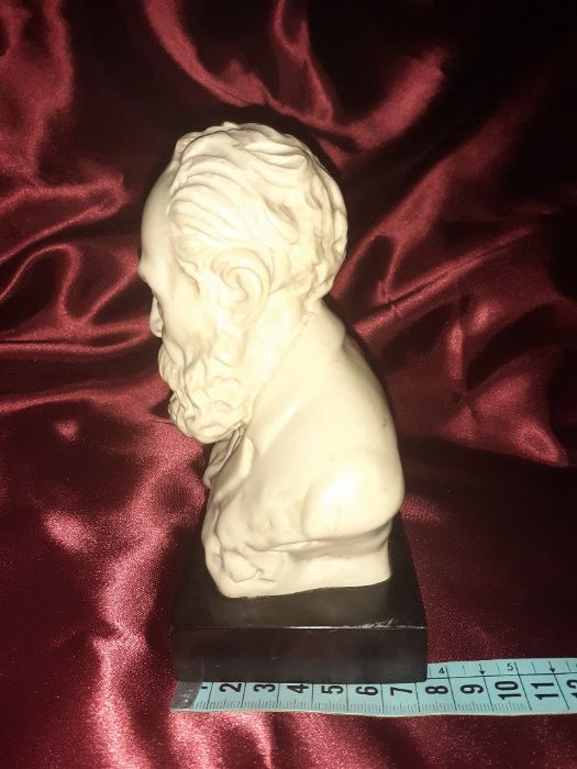 Busto do Poeta Antero de Quental