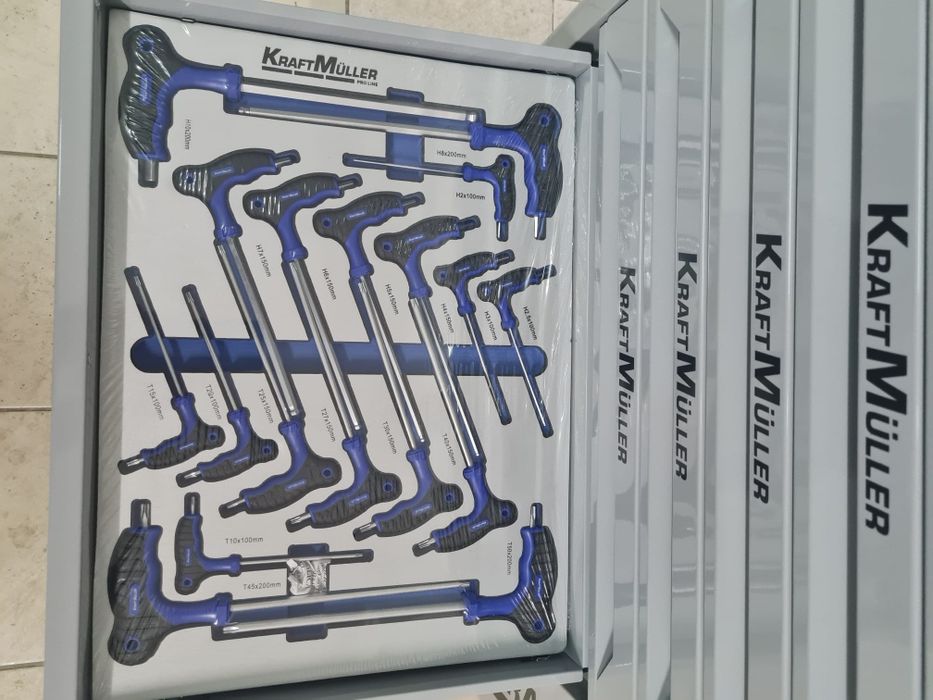 Carrinho de ferramenta de 8 gavetas vazio