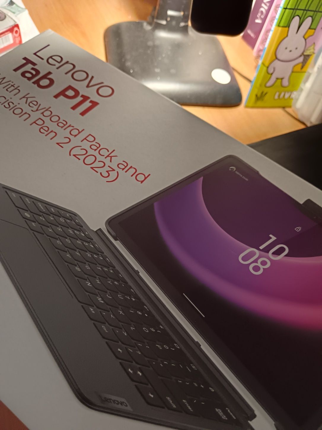 Tablet Lenovo com caixa