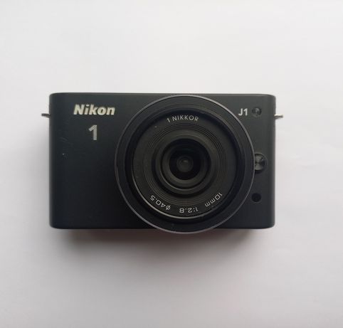 Цифрова фотокамера Nikon 1 J1 BK Kit + 10mm