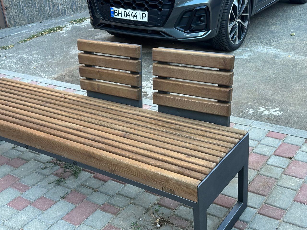 Лавки вуличні та урни, виробництво в Одесі.