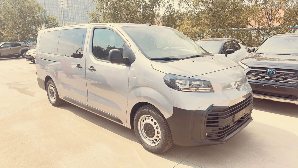 Toyota Proace Verso PROACE Verso Long 2,0 D4D140 6M/T COMBI 9