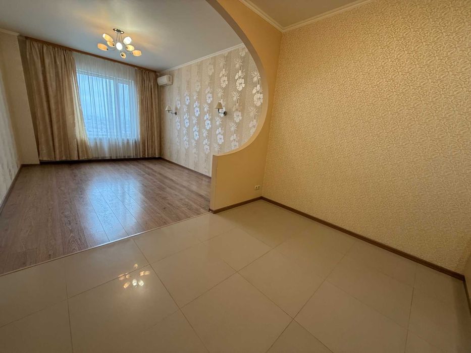 54м ЕВРОДВУШКА!Кухня-студия 30 м +спальня 13 /Близость Центра