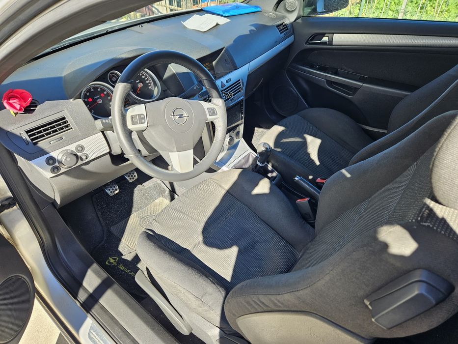 Opel astra h 1.4 16v GTC