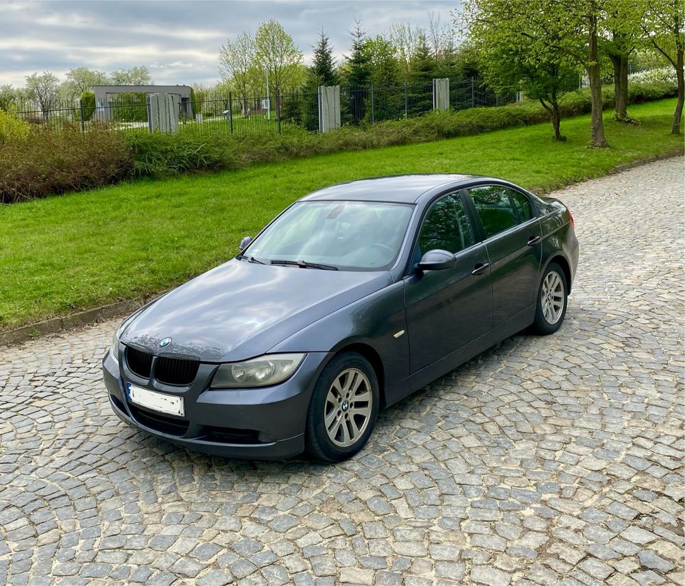 BMW e90 2.0 diesel,320d,seria 3 sedan,czujniki parkowania