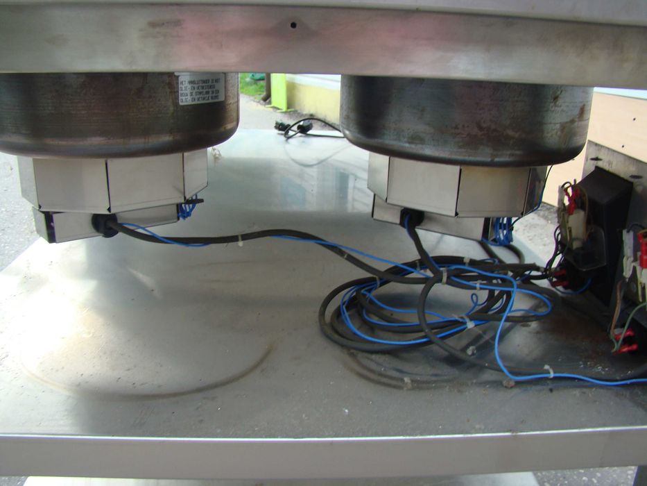 stół gastronomiczny z podgrzewaczem APW Wyott