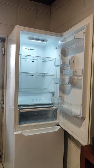 Frigorífico Combinado TEKA NFL 342 EU – Como Novo, 310L, No Frost