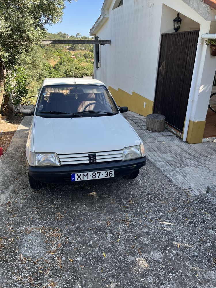 Peugeot 205 xad.