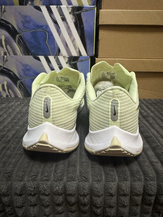 Жіночі бігові кросівки Nike Air Zoom Rival Fly 3 40,5(26см) оригінал