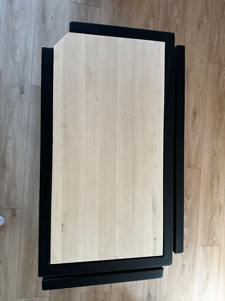 Stylowy loftowy stolik kawowy – czarny, 100x59x59 cm
Stylowy loftowy s