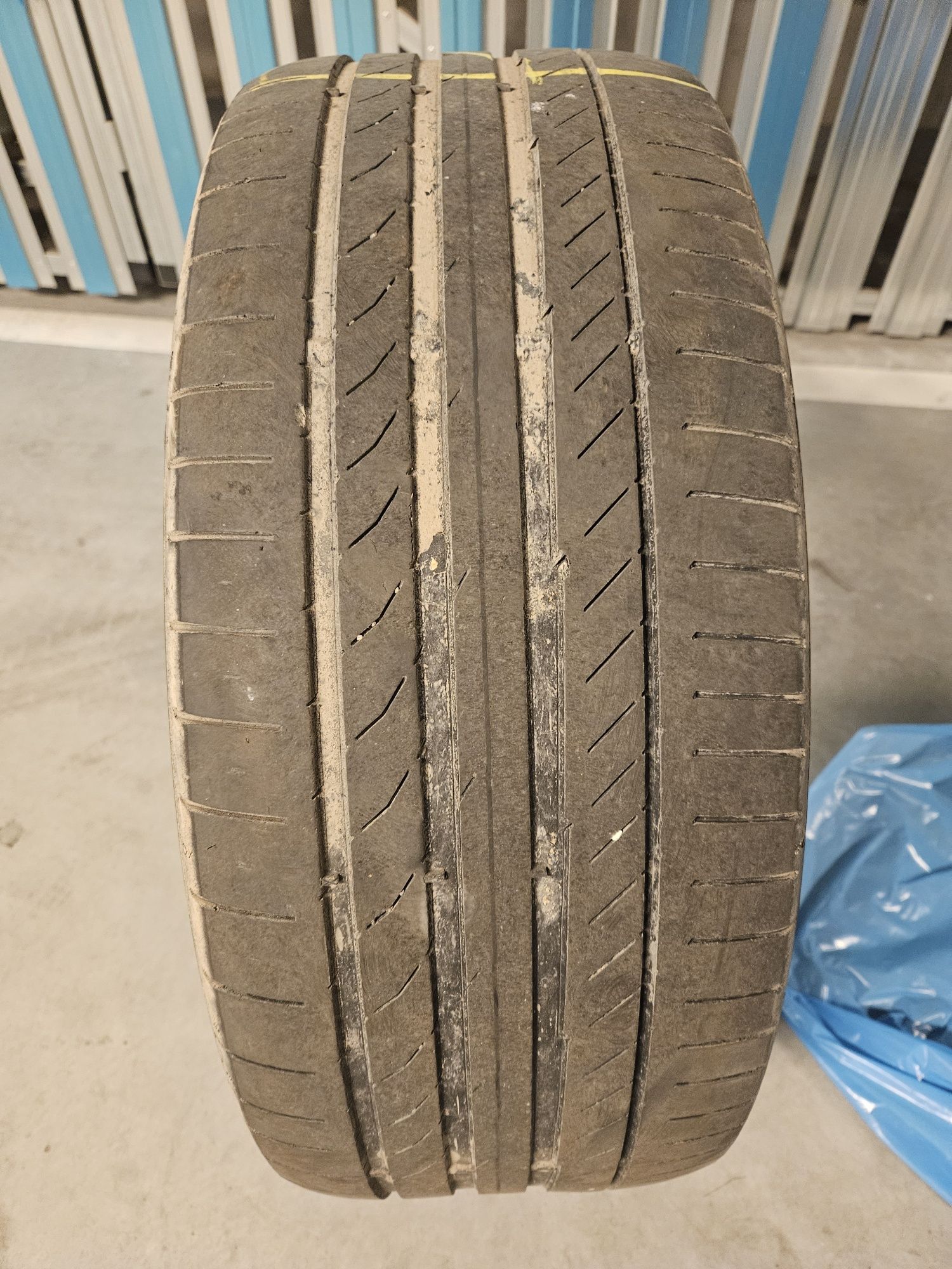 Opony CONTINENTAL letnie 245/40r20