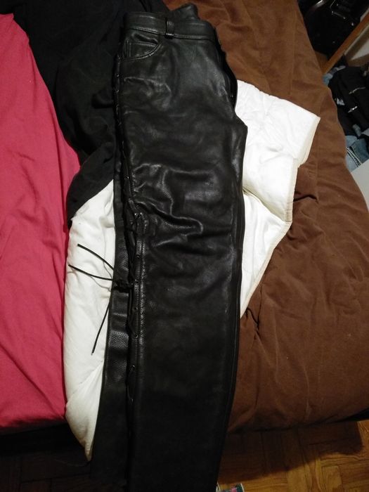 Calças de couro homem