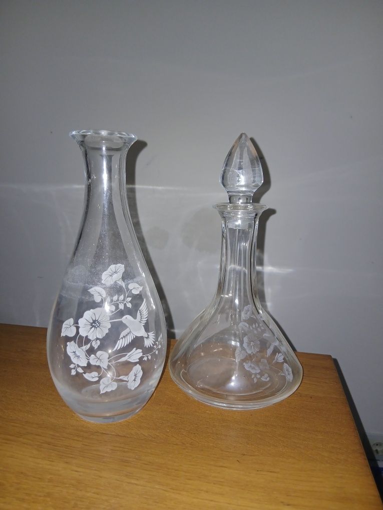 Garrafa de licor e de vinho  em cristal
