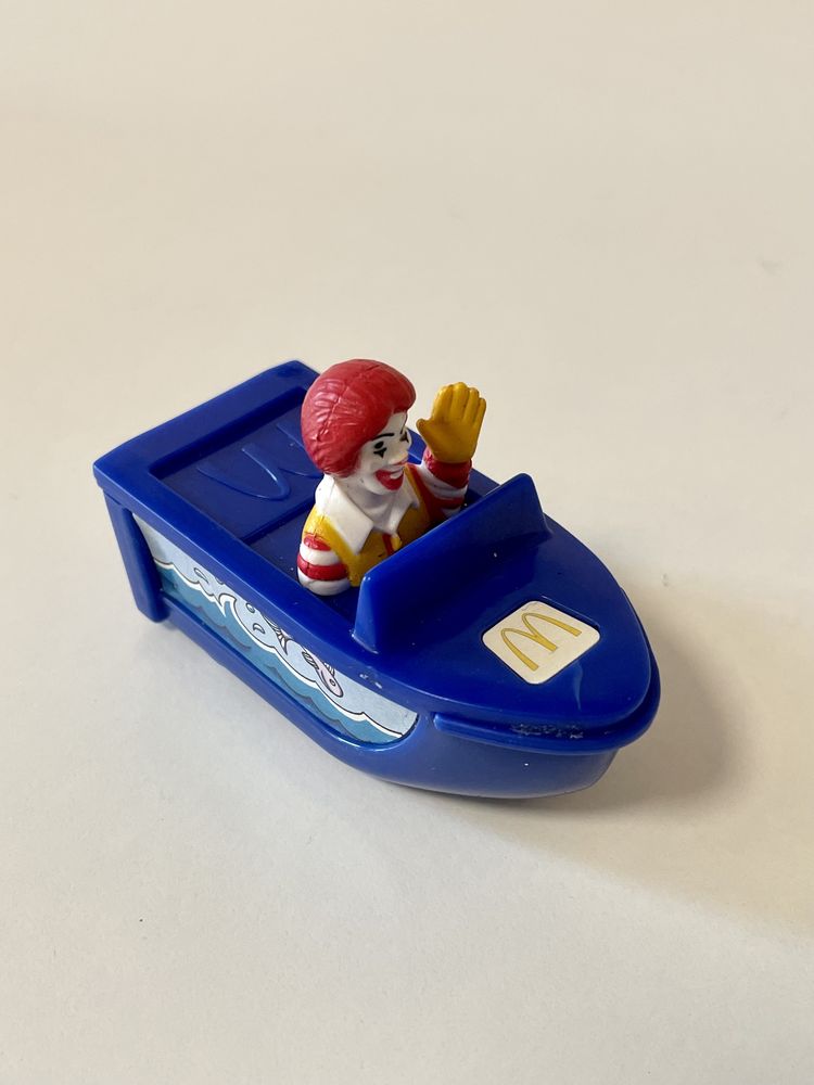 Винтажная коллекционная игрушка McDonalds Рональд Макдональд в лодке