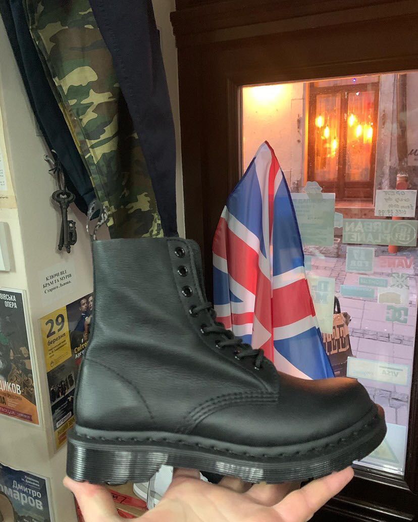 Найнижча ціна! ОРИГІНАЛ Dr. Martens 1460 36-49 шкіра Grinders Steel