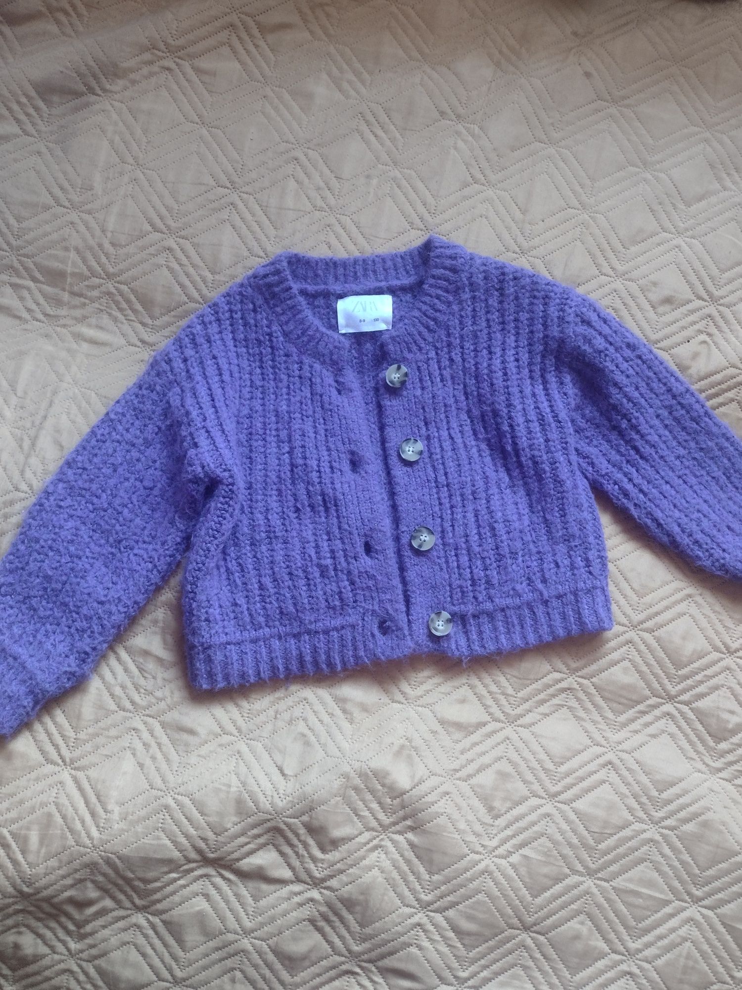 Sweterek Zara 130