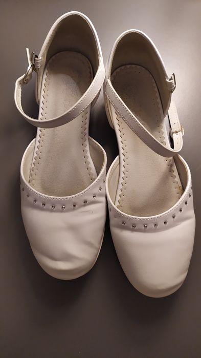 Buty komunijne dla dziewczynki