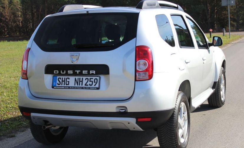 Dacia Duster 2010 бензин 1.6 Передній привод
