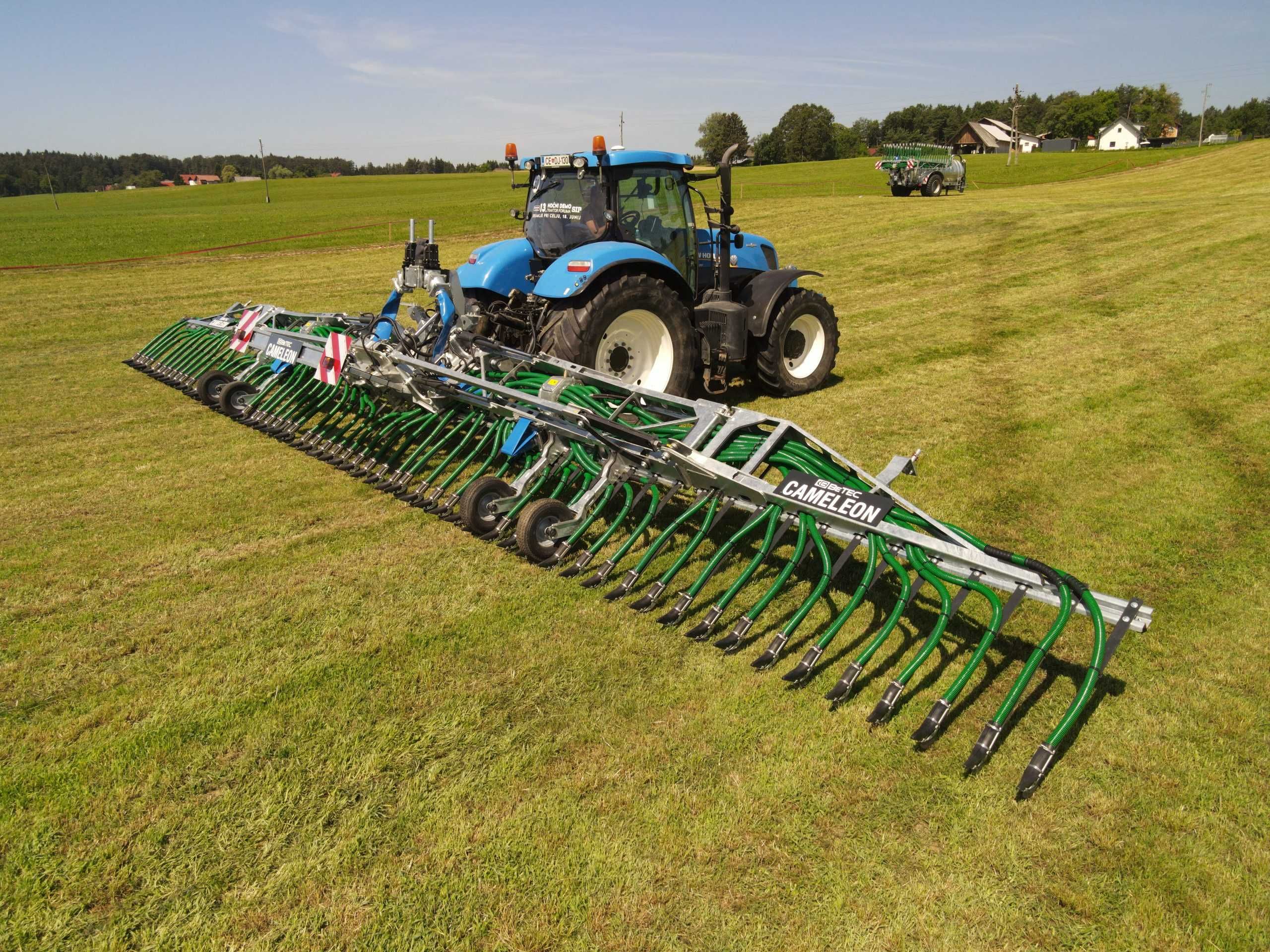 Aplikator stopkowy łyżwowy BeTEC 15m V-Trail 2 sieczkarnie 2 kola podp