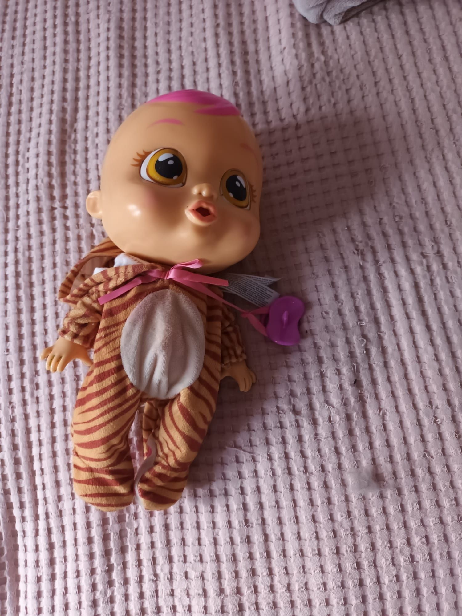 Cry babies lalka interaktywna bobas