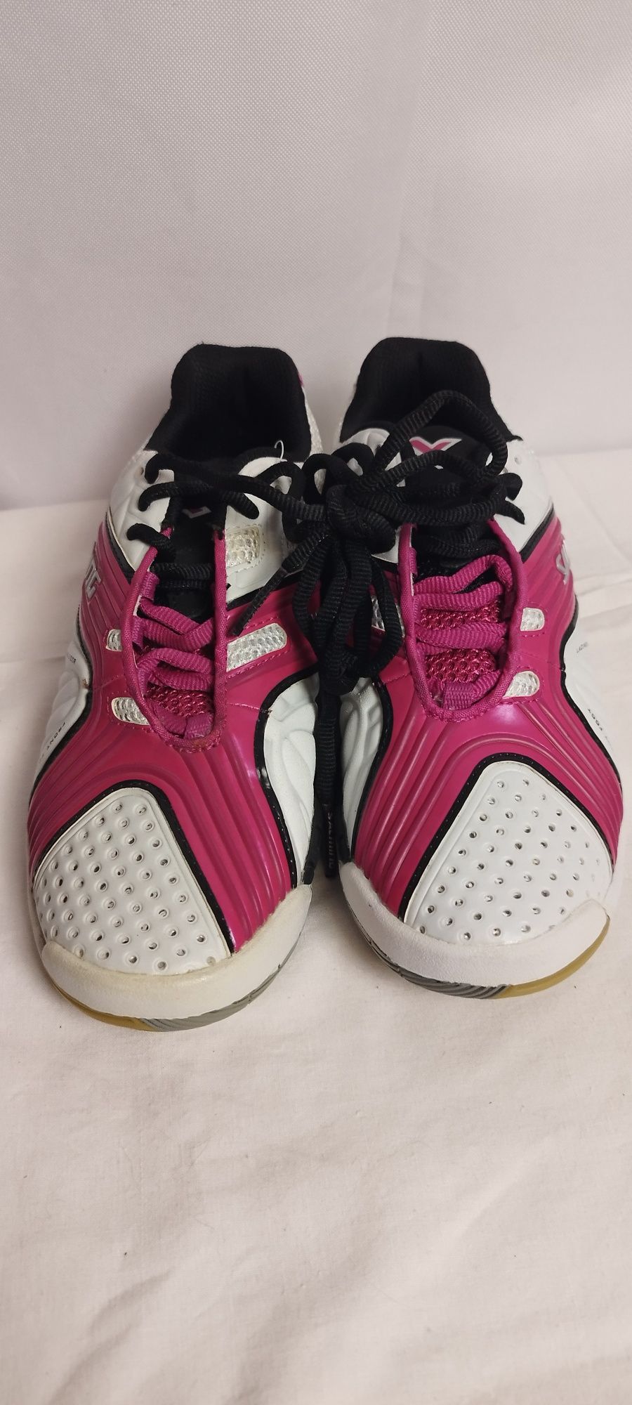 Nowe damskie buty halowe do unihokeja Salming 37