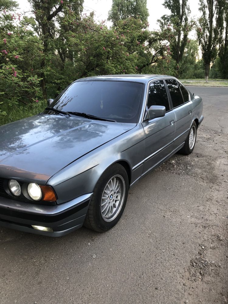 BMW 525 E34 2,5 на газу