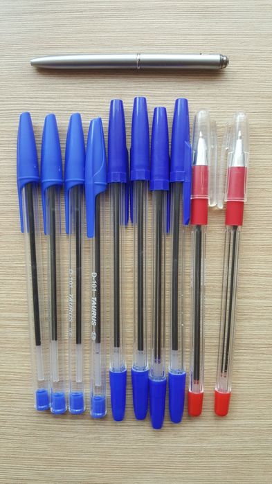 Długopisy 10 sztuk niebieskie czerwone