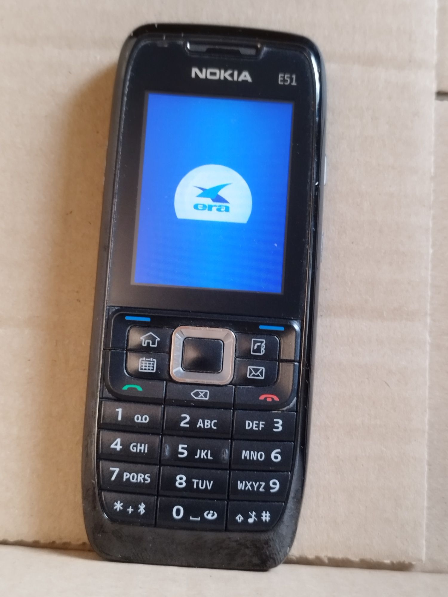 Telefon Nokia E51 Retro