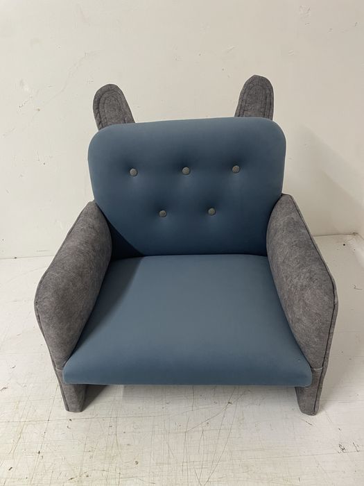 Fotele dziecięce - 150 zł sztuka