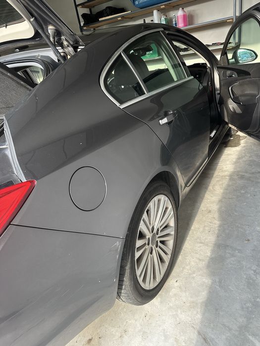 Opel insignia 2011r