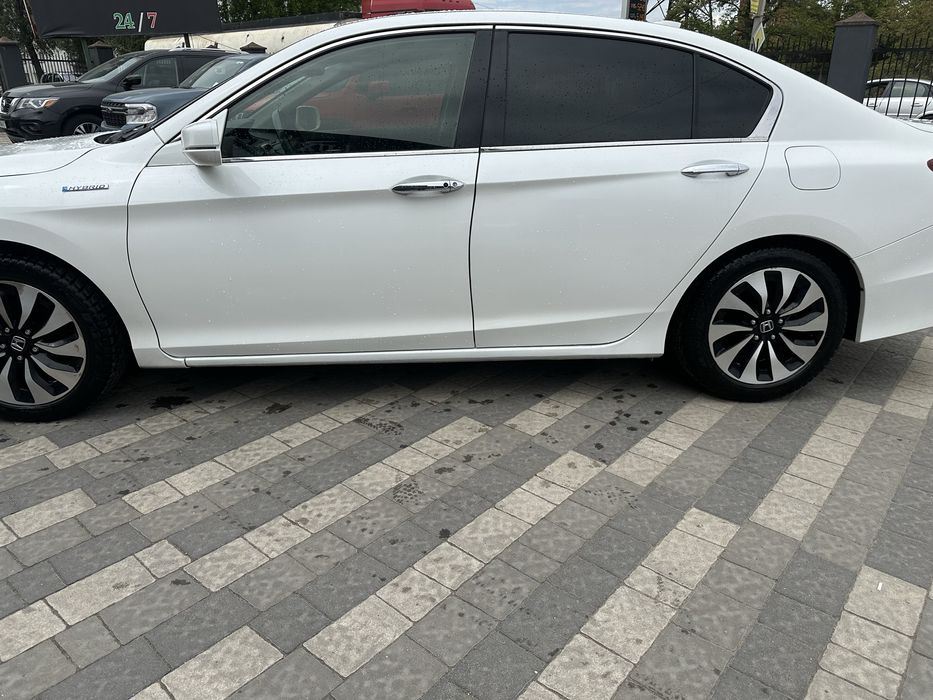 Хонда Акорд комплектація тюрінг