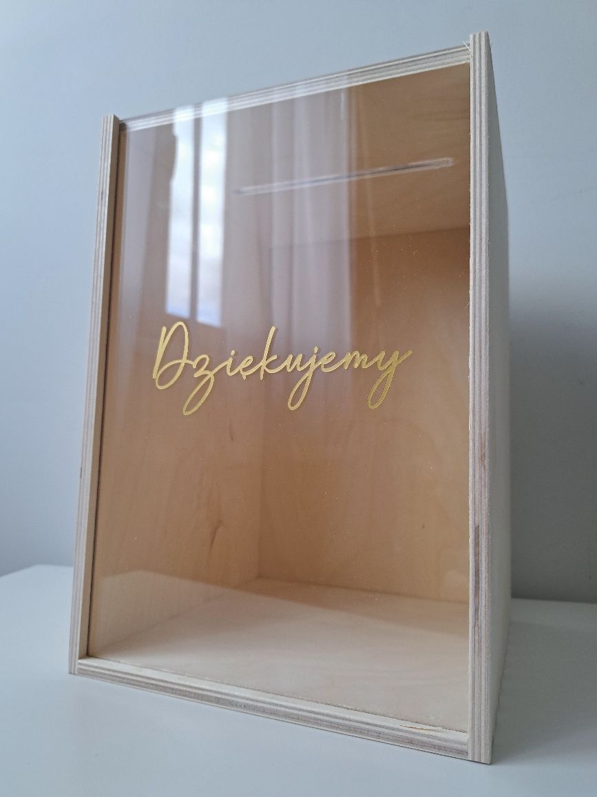 Drewniane pudełko na koperty przezroczysta pleksi złoty napis wesele