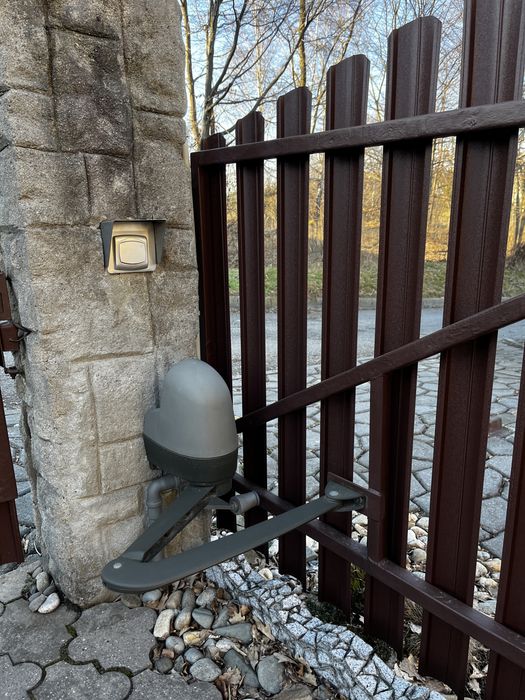 Brama aluminiowe sztachety dwuskrzydłowa 2x plus furtka