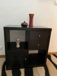 Movel preto em madeira