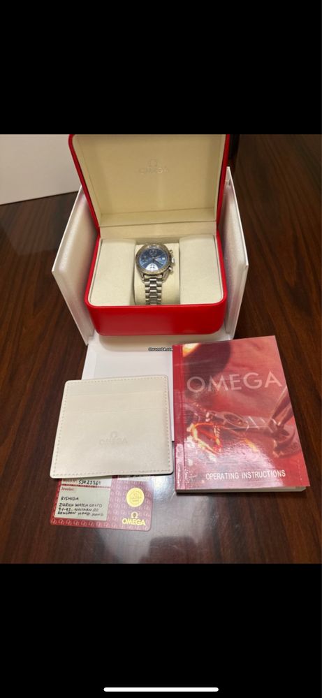 Omega Speedmaster date blue