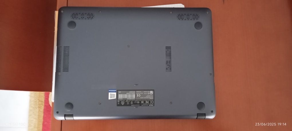 Vendo ASUS VivaBook