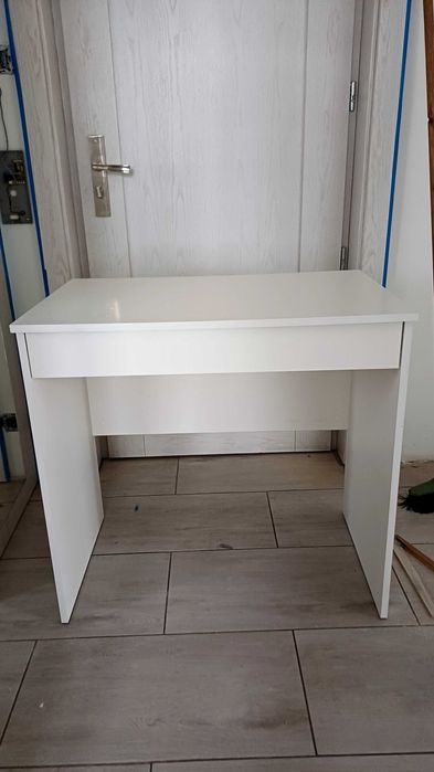 Sprzedam białe biurko