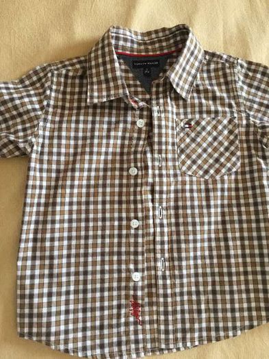 Camisa Tommy Hilfiger 2 anos e sapato 21 menino