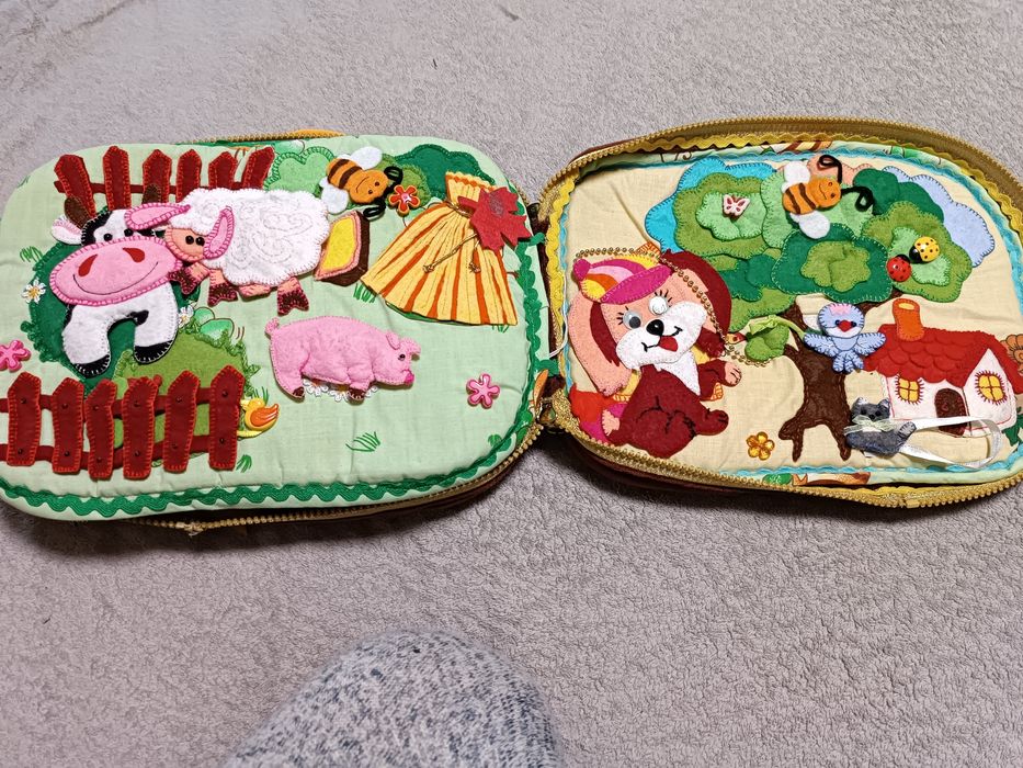 М'яка книжка іграшка