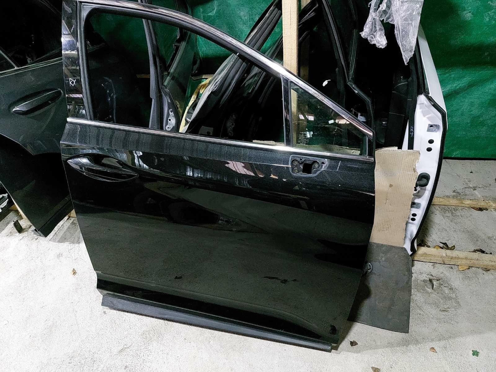 Lexus RX 2015- Дверь передняя правая в наличии комплектная