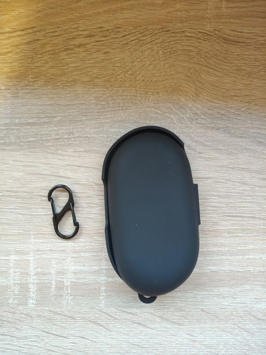 etui ochronne na słuchawki douszne