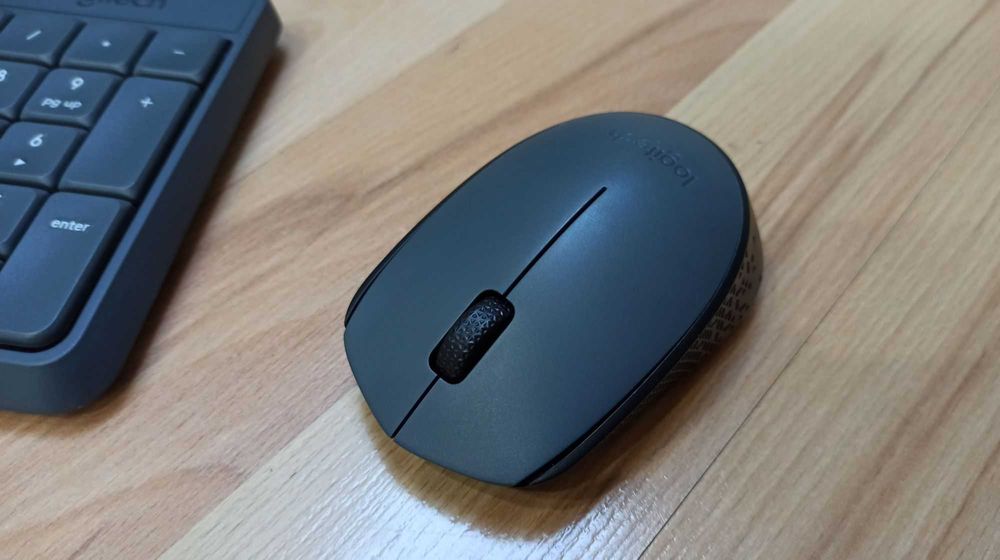 Zestaw klawiatura i mysz bezprzewodowa Logitech MK235