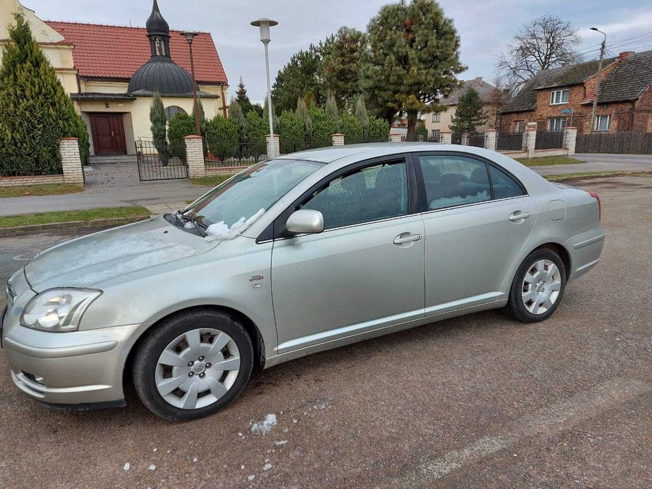 Avensis 2,0 TD 116 kM