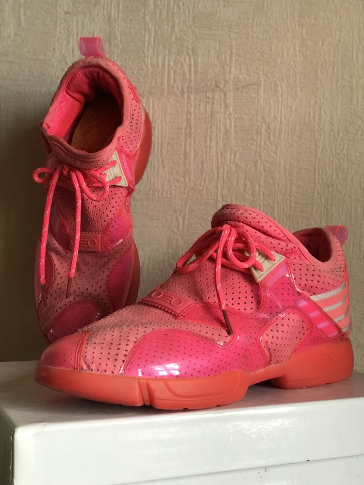 Кросівки жіночі рожеві 38 розмір