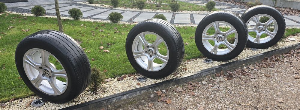 Felgi aluminiowe 17" z oponami Vw T5