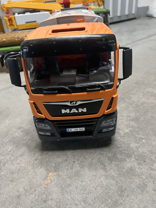 Bruder MAN scania mercedes Zamiatarka do ulicy