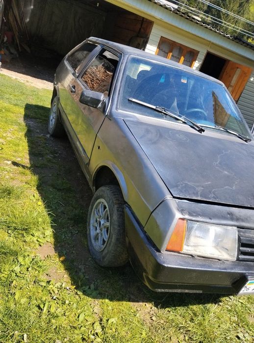 Автомобіль ВАЗ 2108