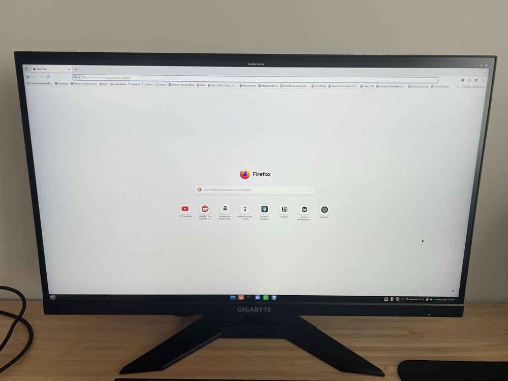 Monitor Gigabyte M27Q - novo