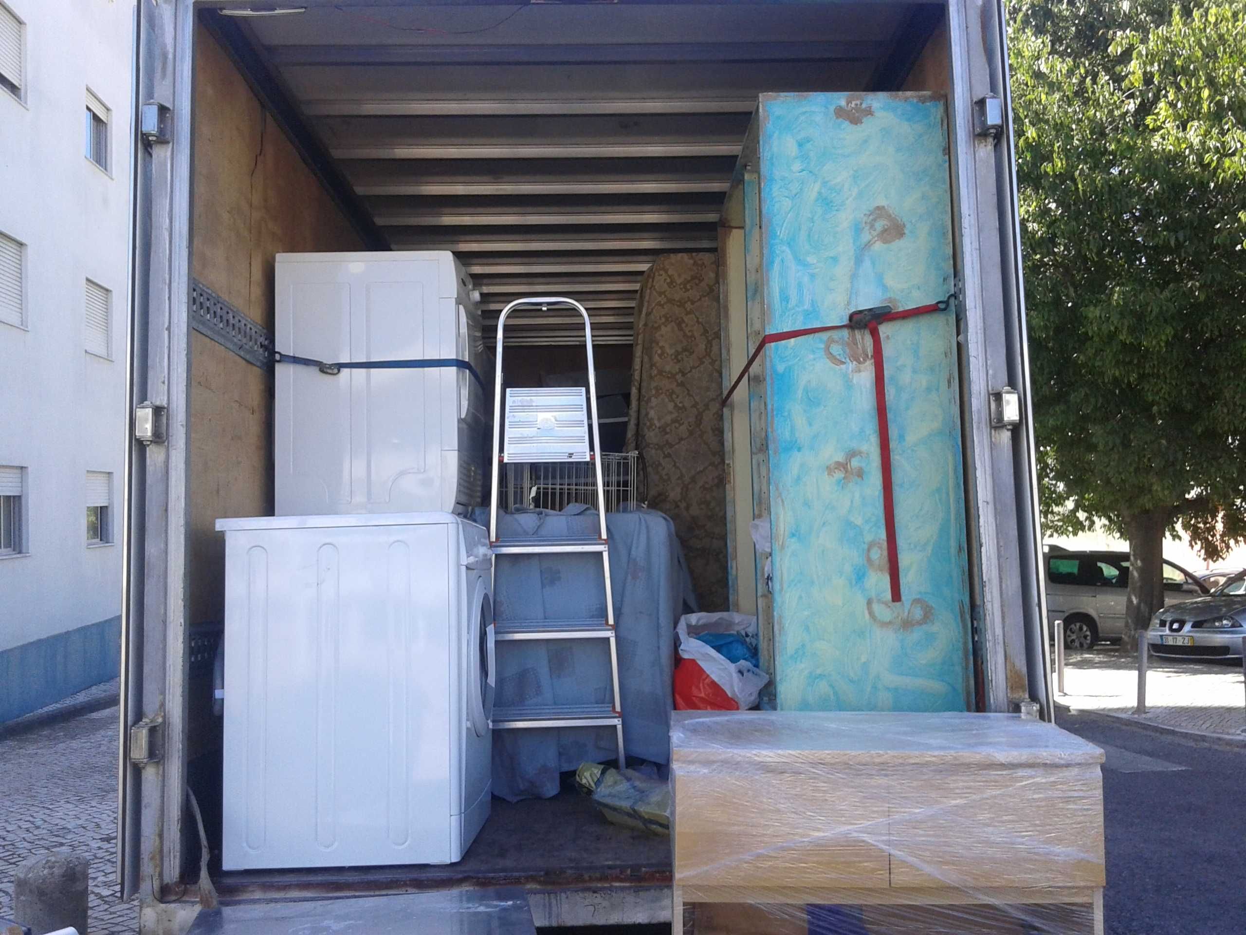 Reciclagem de moveis e sucatas Grátis
